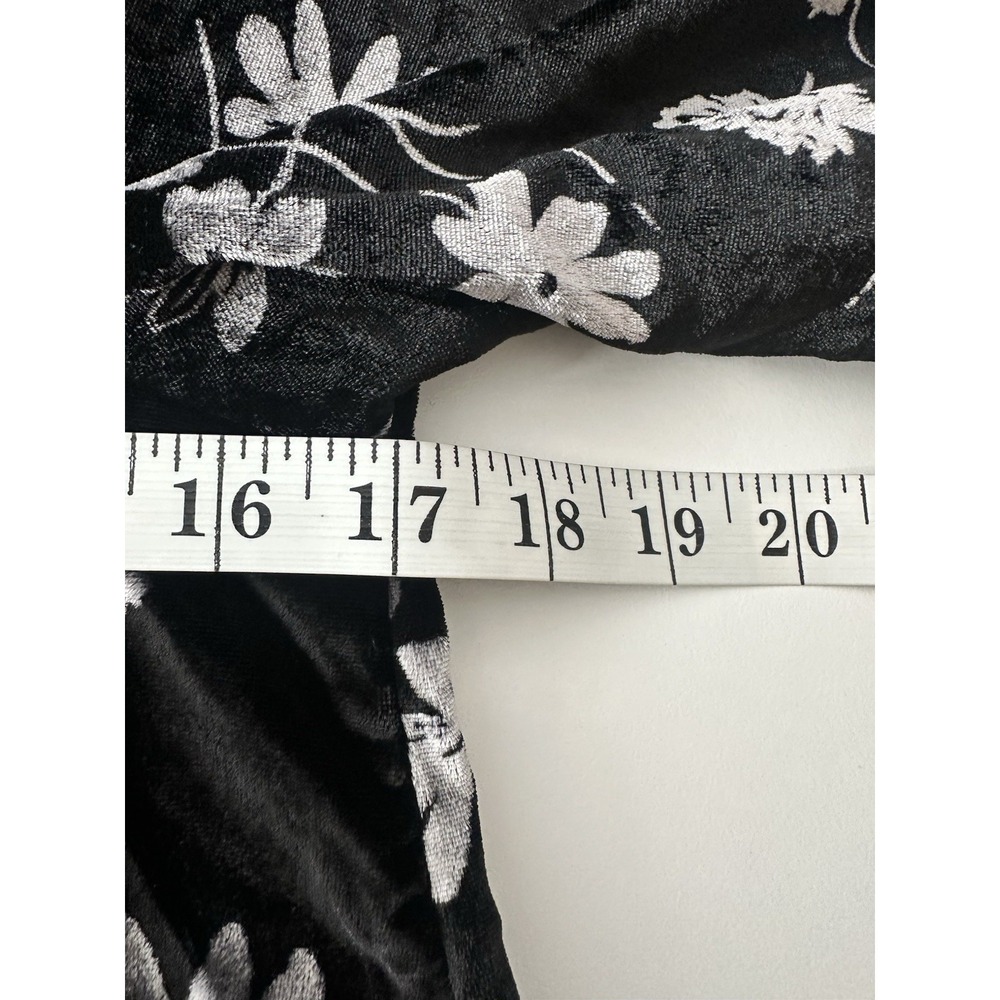 Pilcro By Anthropologie Top Women's XS Black Floral Velvet Long Sleeve Button - Picture 10 of 11